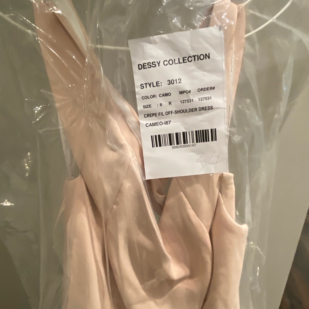 Dessy formal dress size 6 NWT